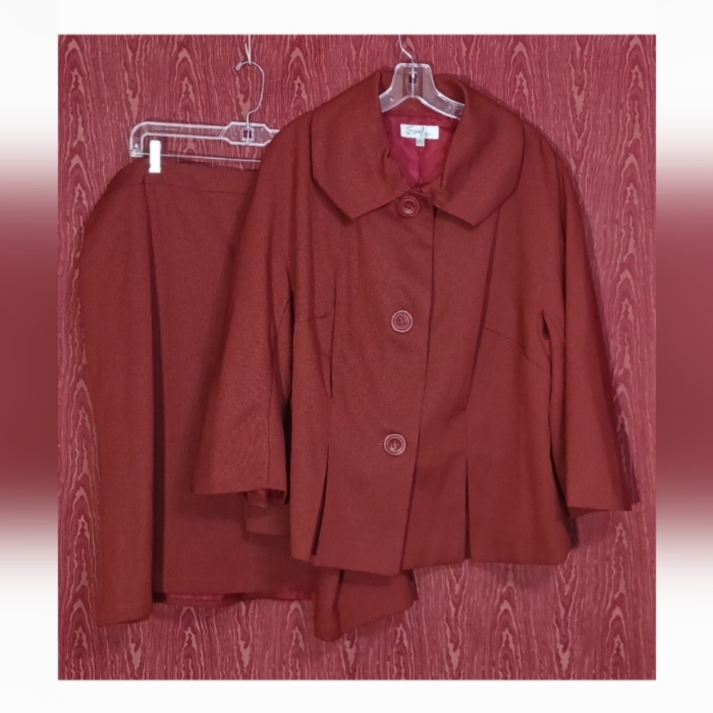 EMILY 2 Piece Burgundy Suit Collared Button-Up Jacket and Skirt Set Womens 22W